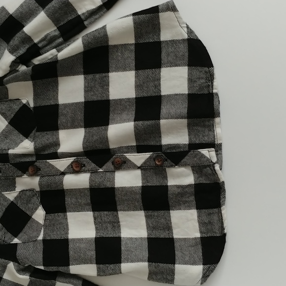 Old Navy Soft Flannel White and Black Buffalo Plaid 4T - Picture 4 of 8